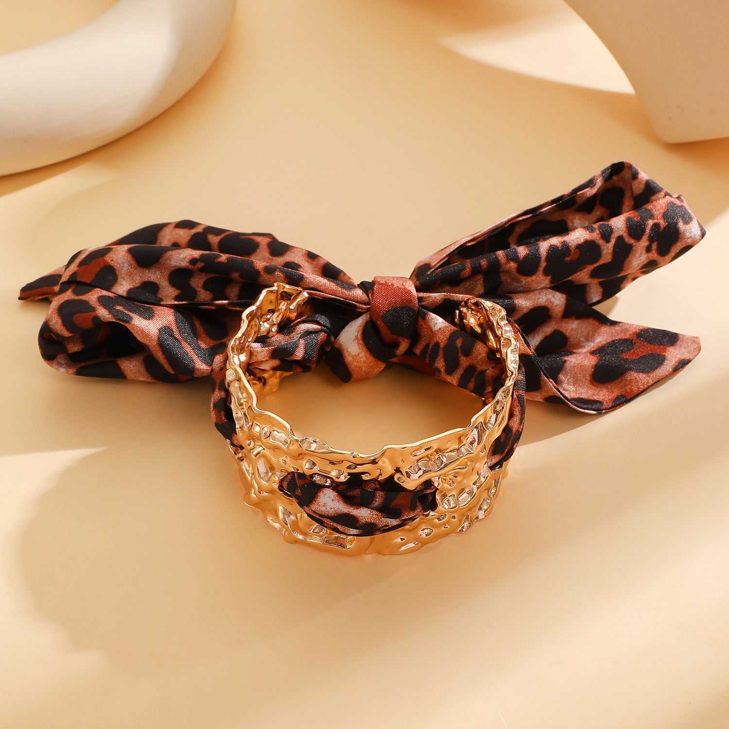 Wholesale Women' s hot girl style leopard print ribbon alloy bracelet
