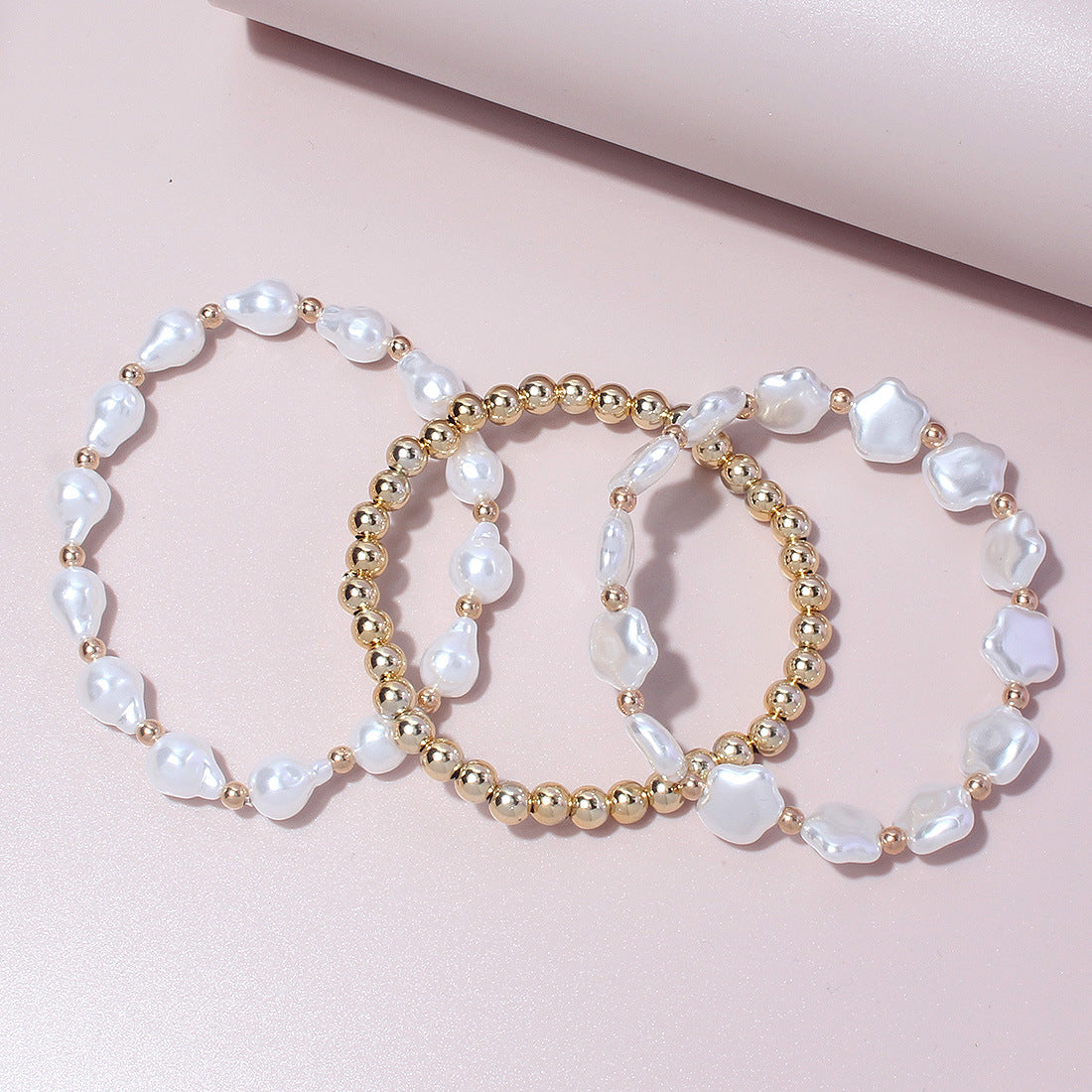 Wholesale simple cold style multi-layer special-shaped pearl bracelet