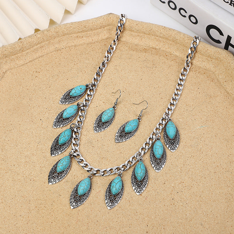 Wholesale Ethnic style green clavicle chain earrings jewelry set