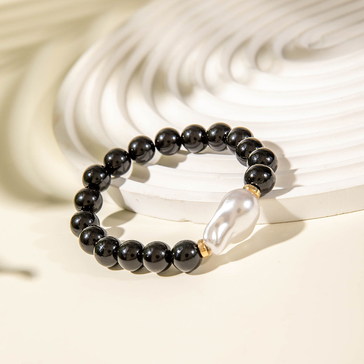 Wholesale fresh dopamine shaped imitation pearl color summer bracelet