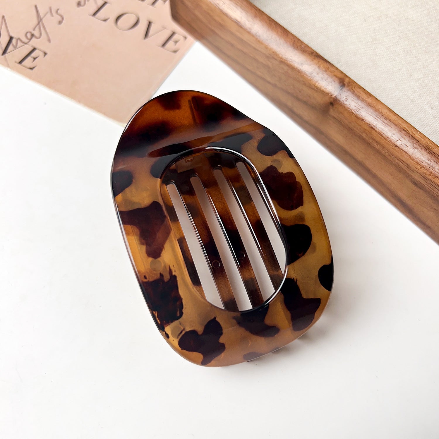 Wholesale New Flat Oval Hairpin Back Head Disc Hair Grab Clip Curved Arc Design Elegant Shark Clip Hair Accessories