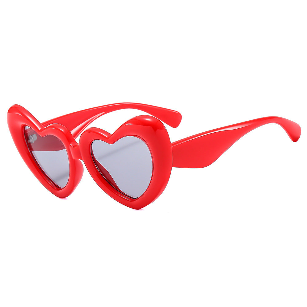 Wholesale New Personalized Heart-shaped Ladies PC Sunglasses