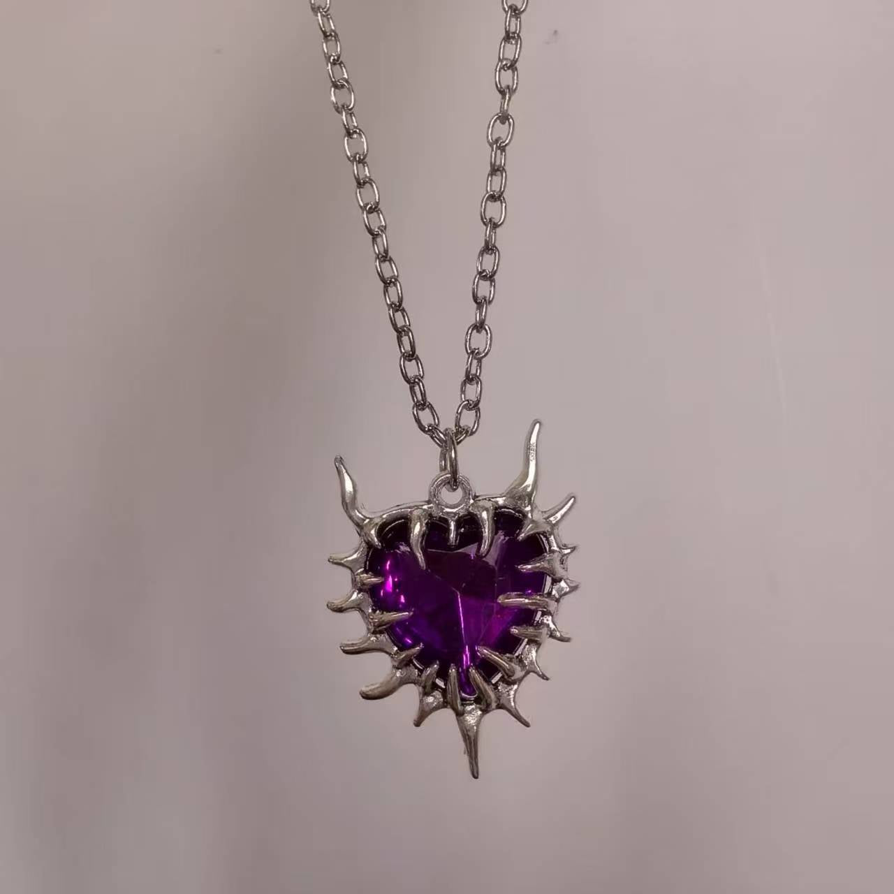 Wholesale Heart of Thorns Personalized Dark Gothic Necklace