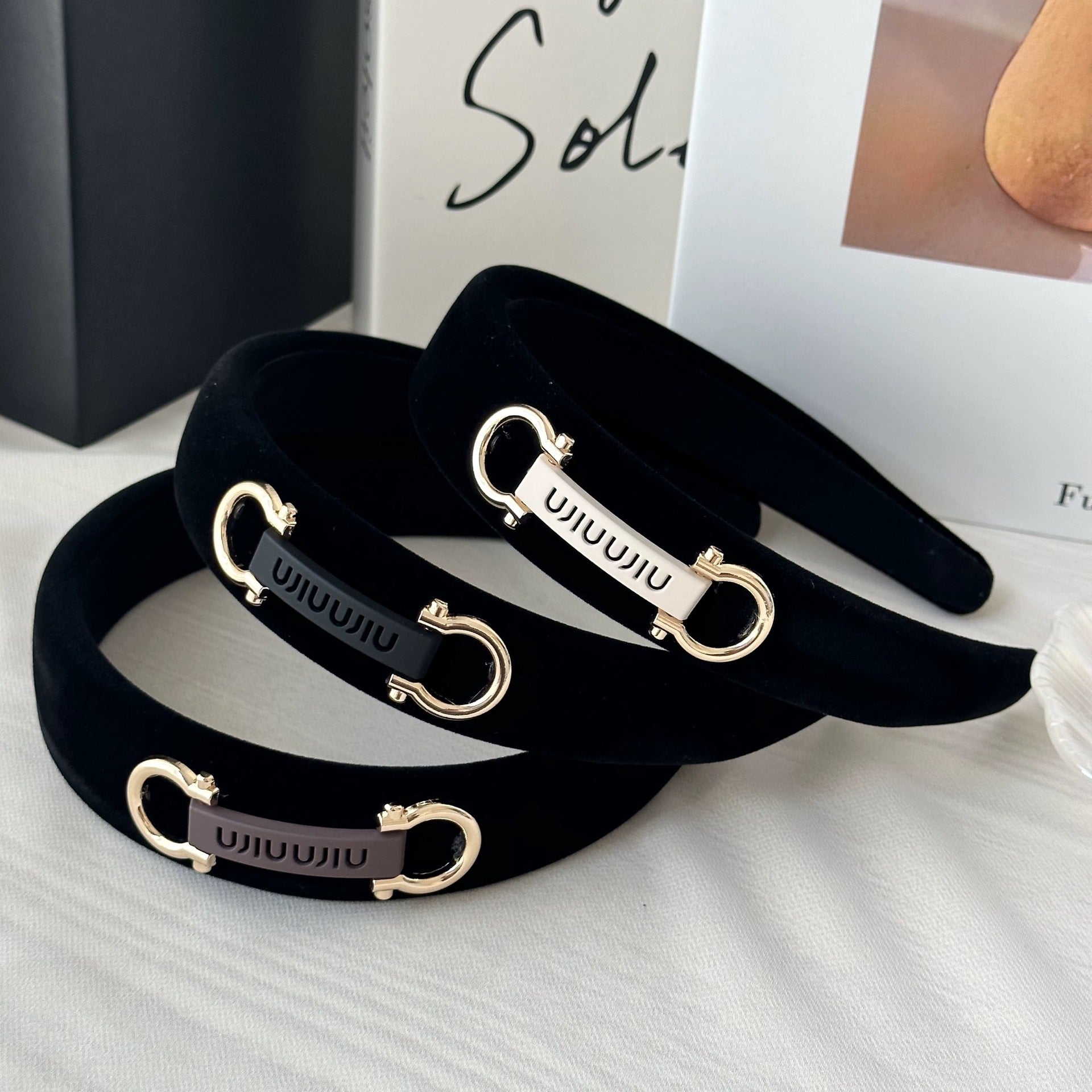 Wholesale metal letter horseshoe buckle headband hairpin for women