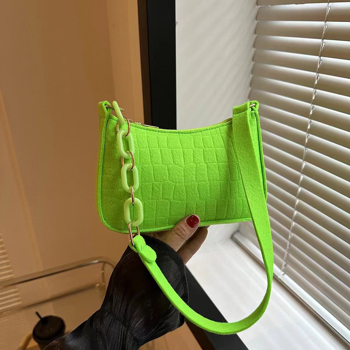 Wholesale Underarm Popular Temperament Simple Handbag Shoulder Bag