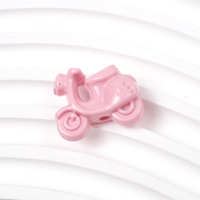 Wholesale of 100PCS/PACK Cartoon Small Motorcycle Perforated Paint Motorcycle Resin Beads