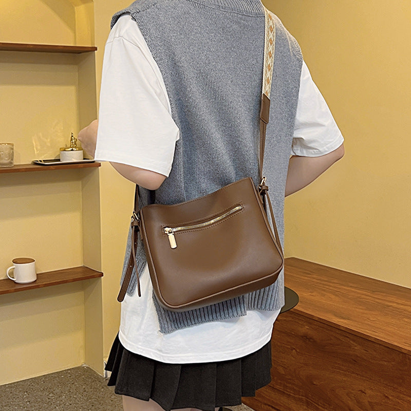 Wholesale Ethnic Style Wide Shoulder Strap PU Crossbody Bag