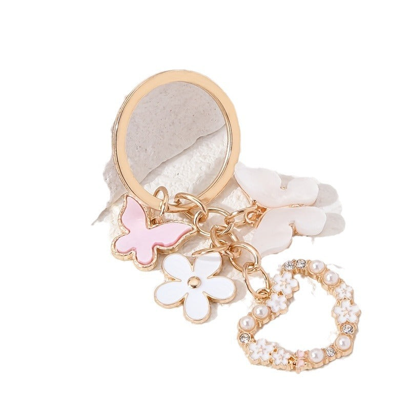 Wholesale Butterfly flower alloy keychain heart diamond small white flower pendant