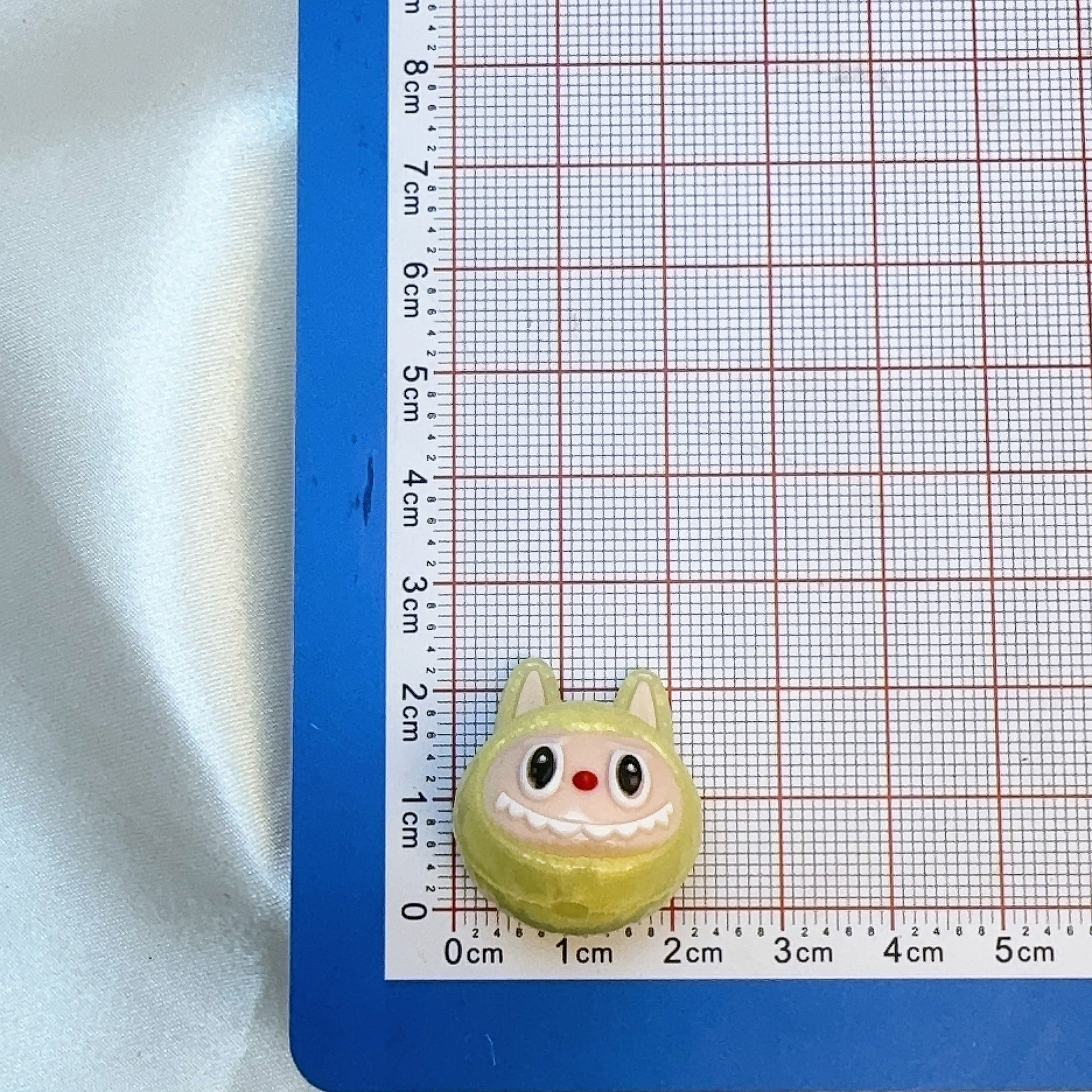 Wholesale 5pcs/pack DIY Soft Rubber Straight Hole Beads for Mobile Phone Chain Monster Doll OLY Exclusive