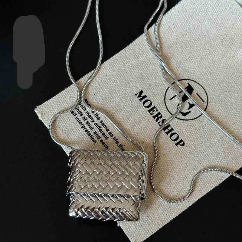 Wholesale Small personality cold style long sweater chain