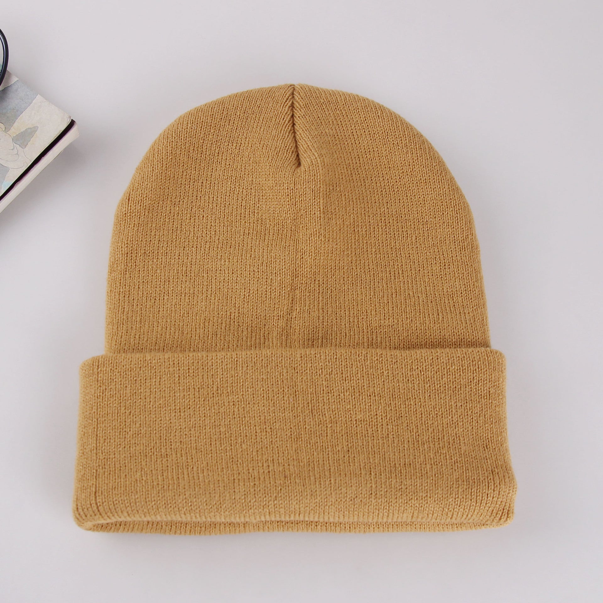 Wholesale Acrylic Rolled Edge Solid Color Knitted Hat Beanie