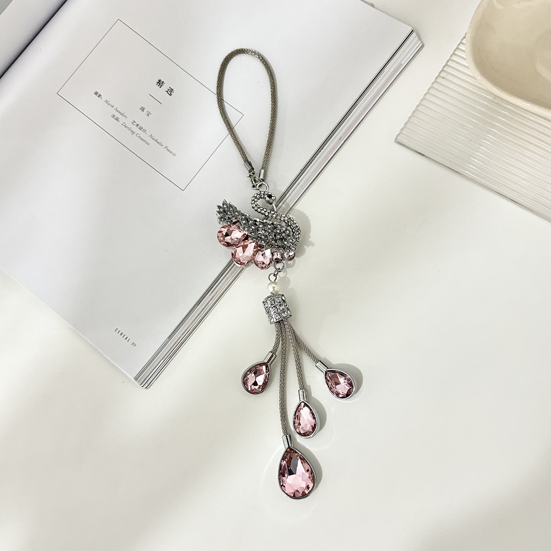 Wholesale Zirconia Swan Keychain