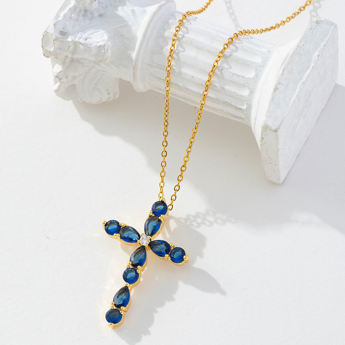 Wholesale Gilded Cross Geometry Zircon Vintage Pearl Necklace