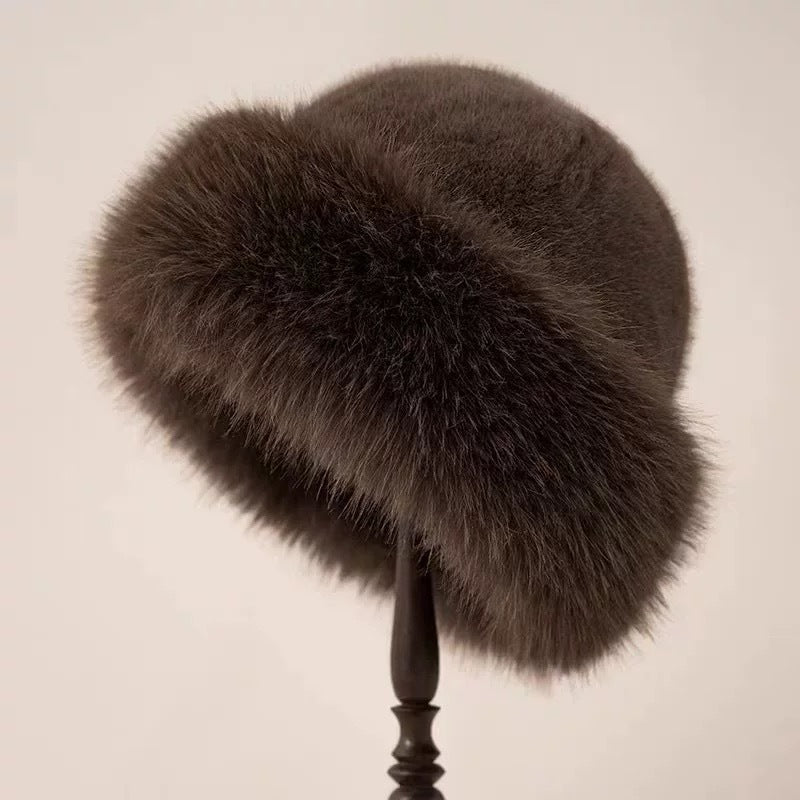Wholesale Fur Mink Fluffy Lady with A Plush Hat Around Her Head