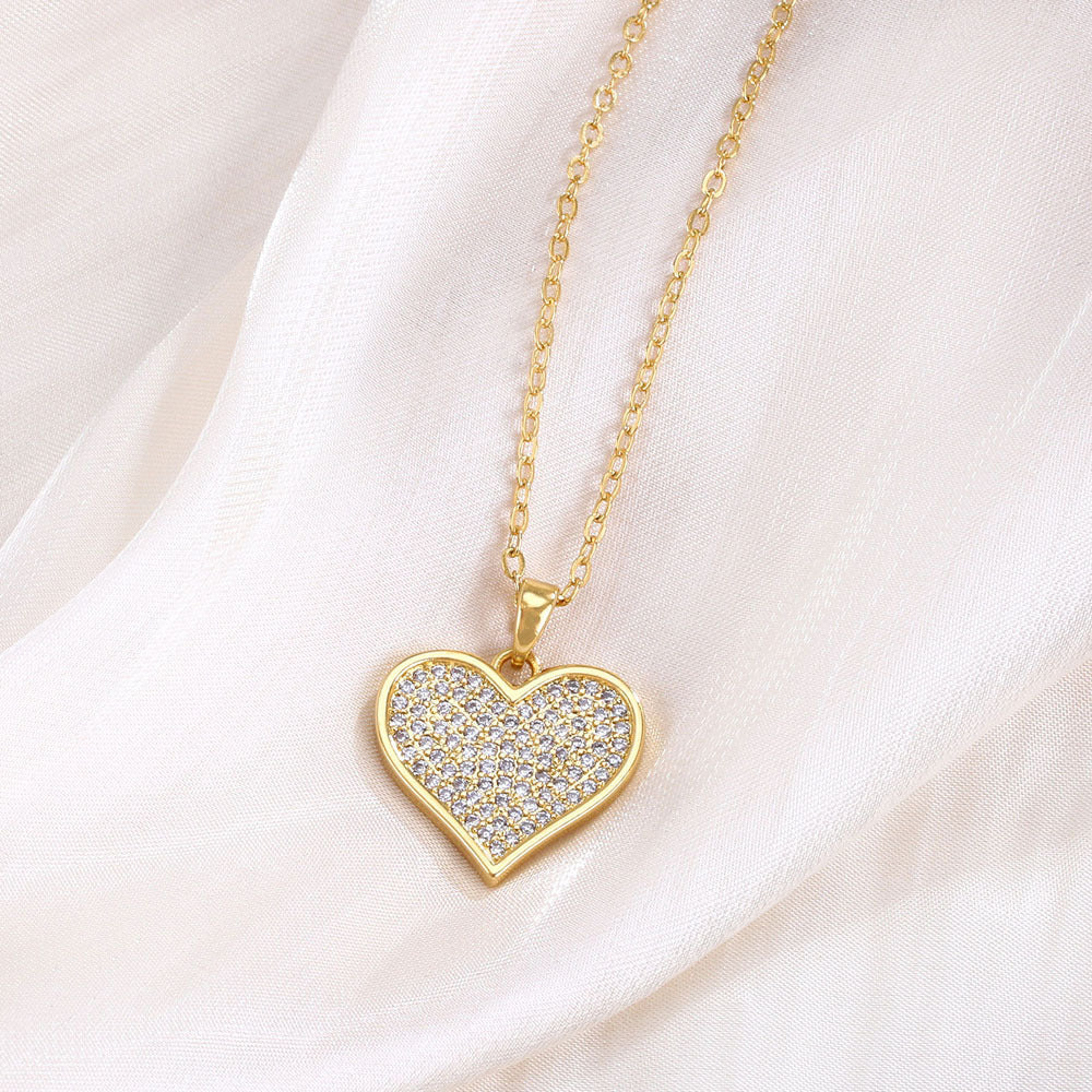 Wholesale Gold Plated Shell Heart Rhinestone Pendant Necklace Chic Everyday Jewelry Gift For Women