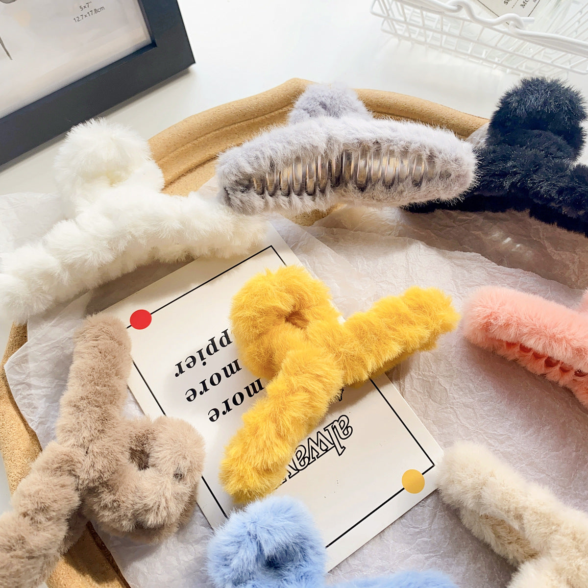 Wholesale Autumn and Winter Plush Fashion Temperament Large Hair Clips