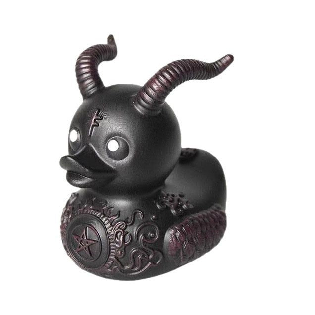 Wholesale 10PCS/PACK Duckieville Duck Lady Valentina Duck Gothic Girl