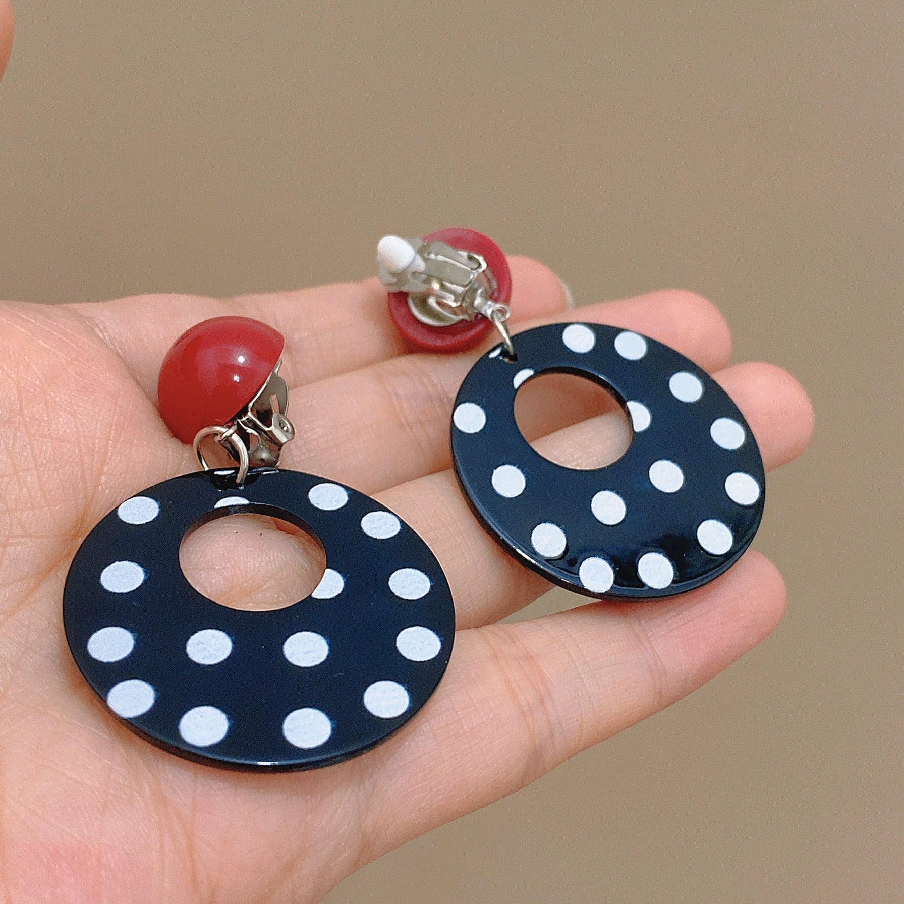 Wholesale Pretty Vintage earrings