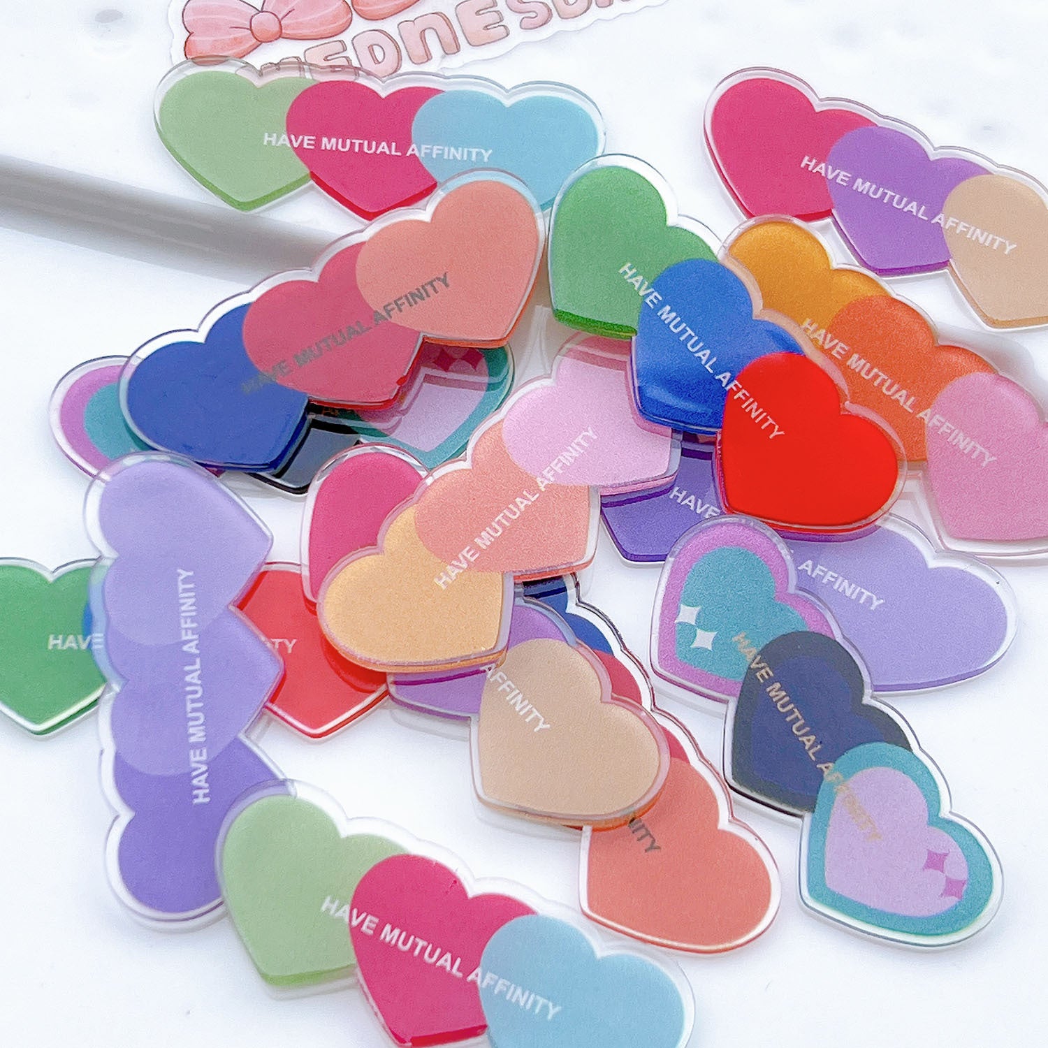 Wholesale 5pcs Acrylic Three Hearts Accessories FlatBack
