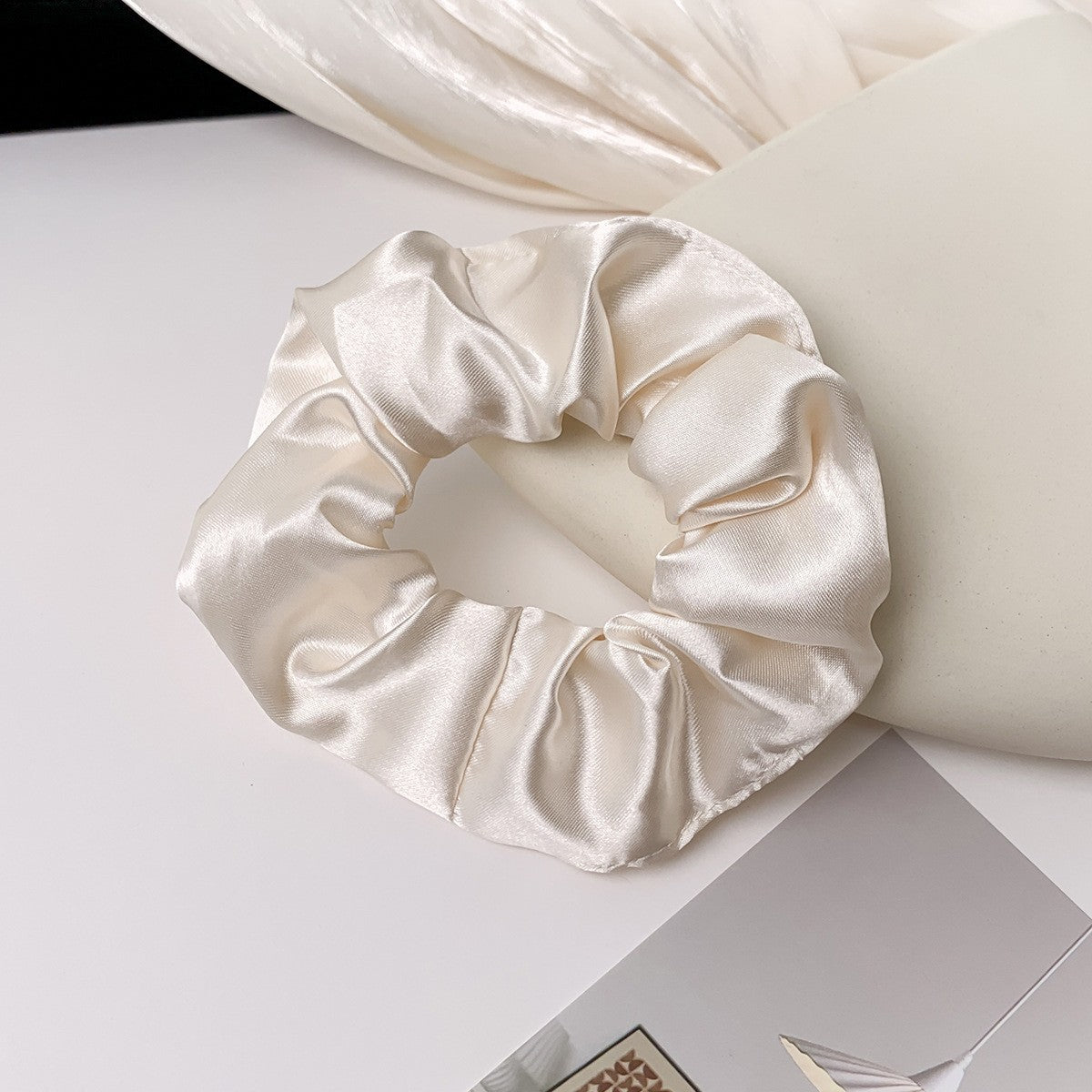 Wholesale  LED luminous hair ring large intestine ring