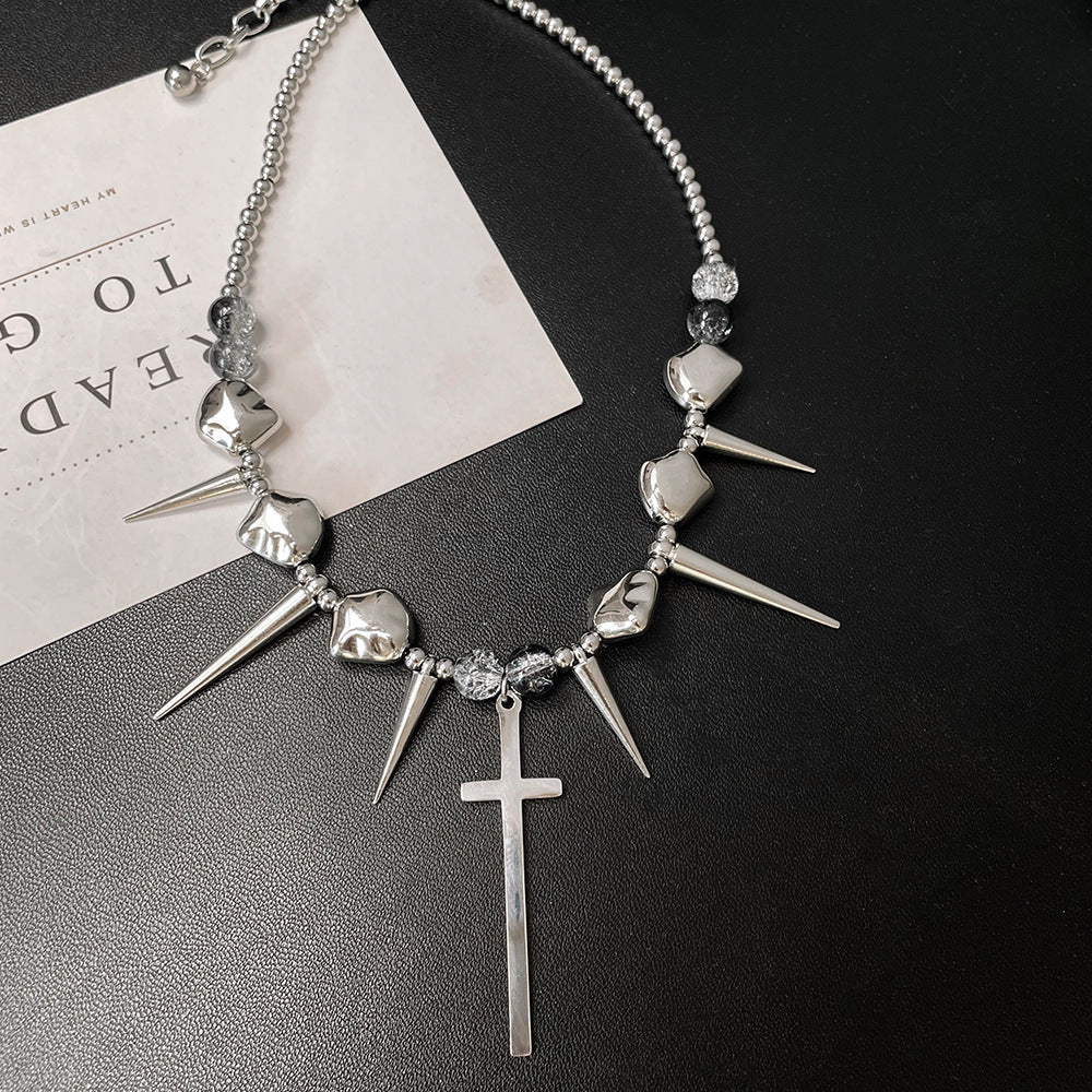 Wholesale Cross rivet exaggerated punk necklace clavicle chain hip hop necklace