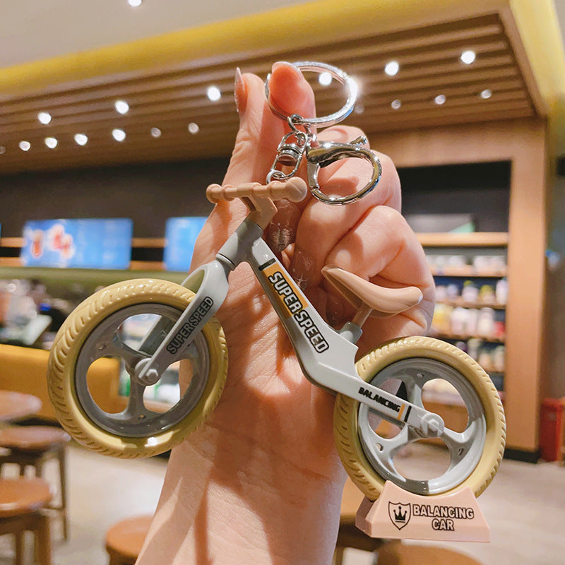 Wholesale Plastic Bicycle Keychain