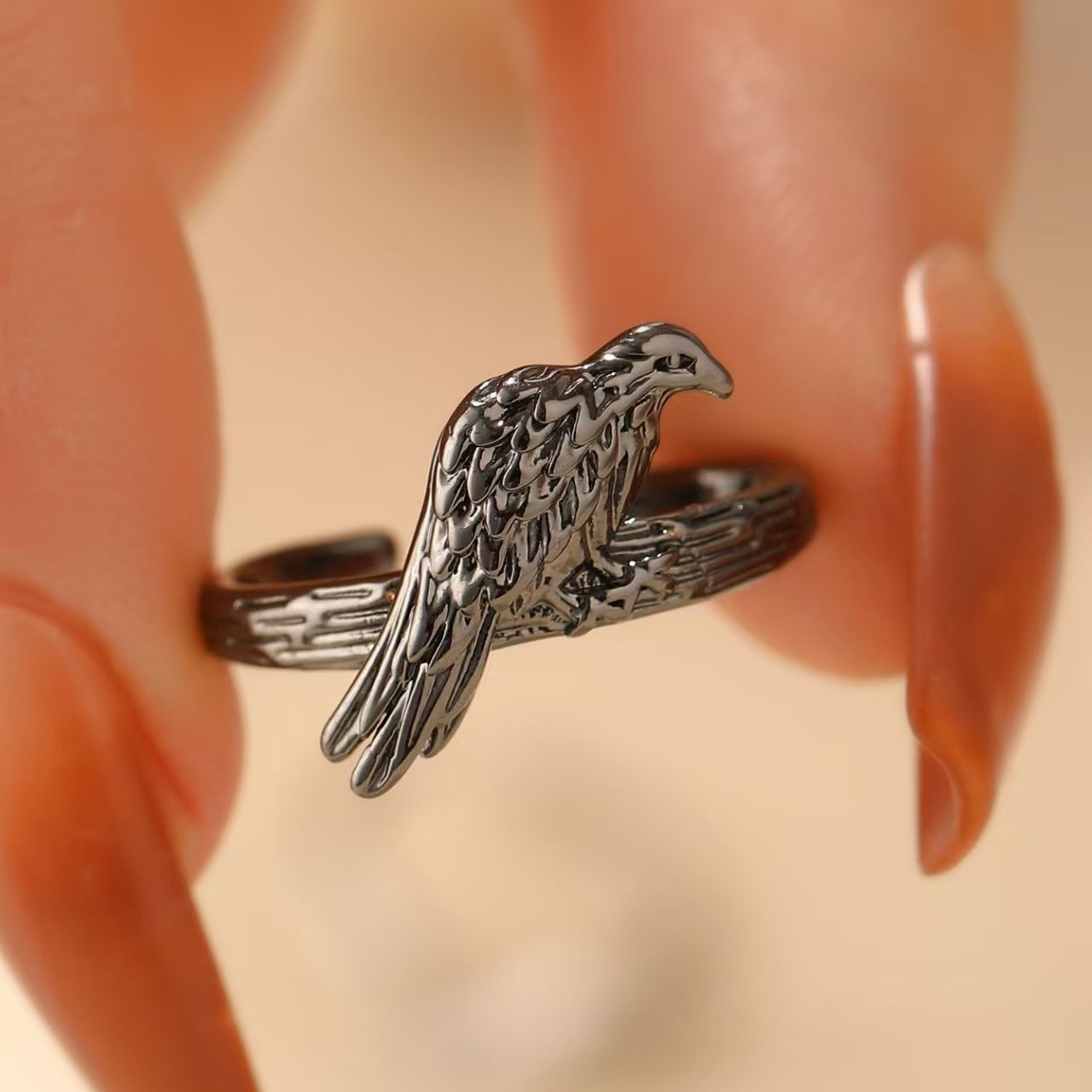 Wholesale Retro creative flying bird ring for women