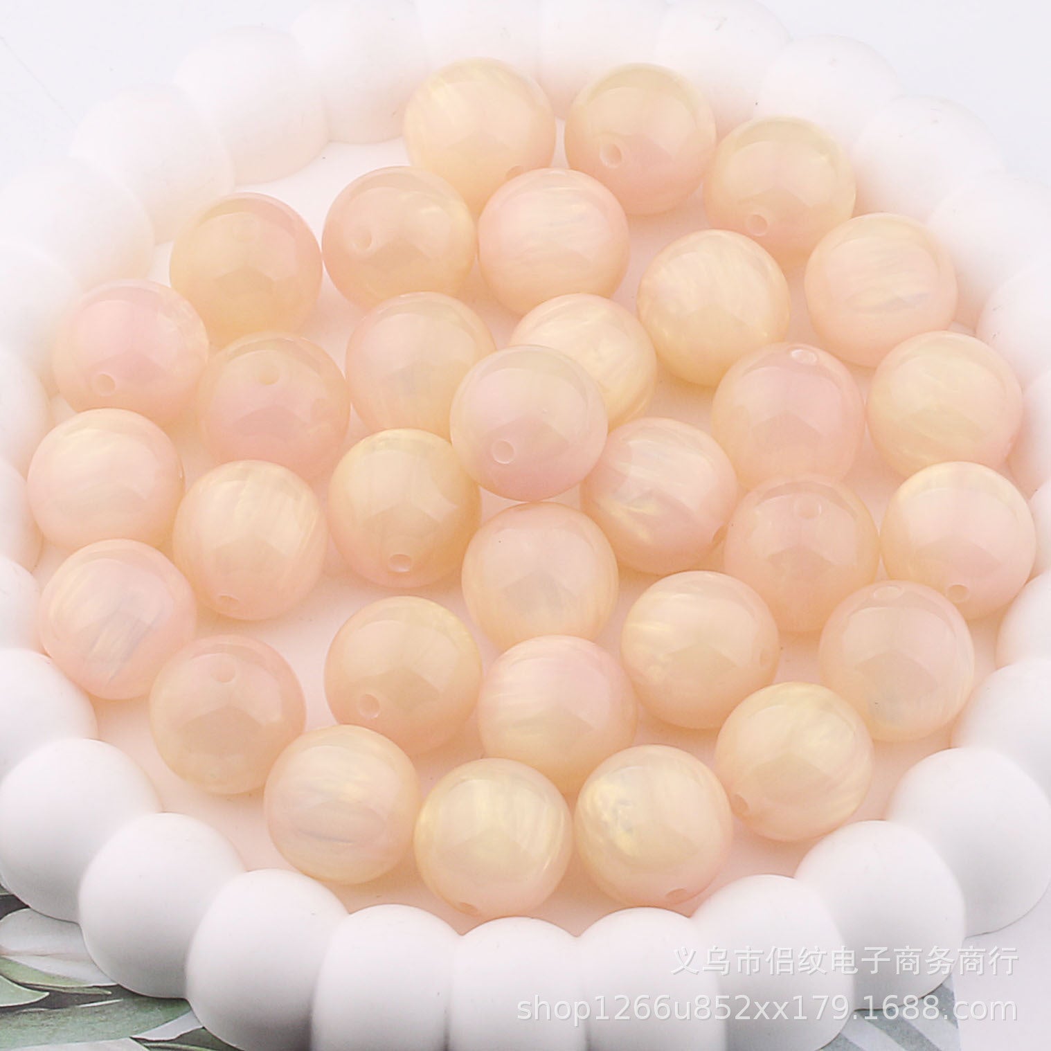 Wholesale 20PCS Pearlescent Moiré Color Gradient Straight Hole Resin Balls