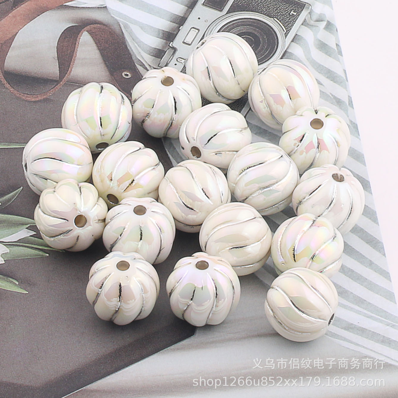 Wholesale 20PCS  Acrylic UV Plated Silver Edge Straight Hole Pumpkin Beads