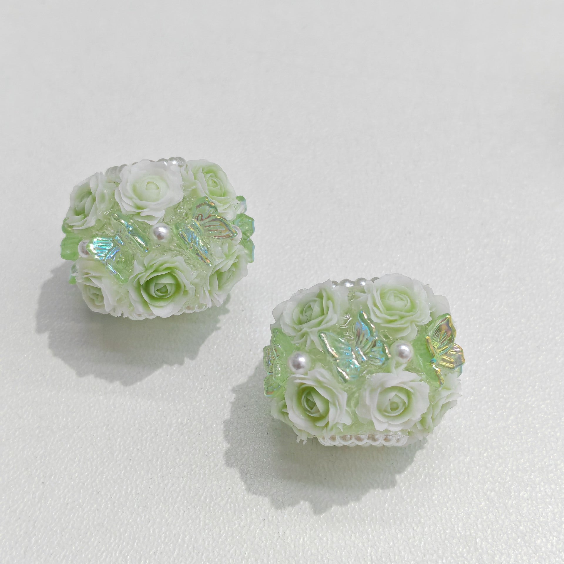 Wholesale 30pcs Rose flower ball with pearls and butterfly Acrylic Beads