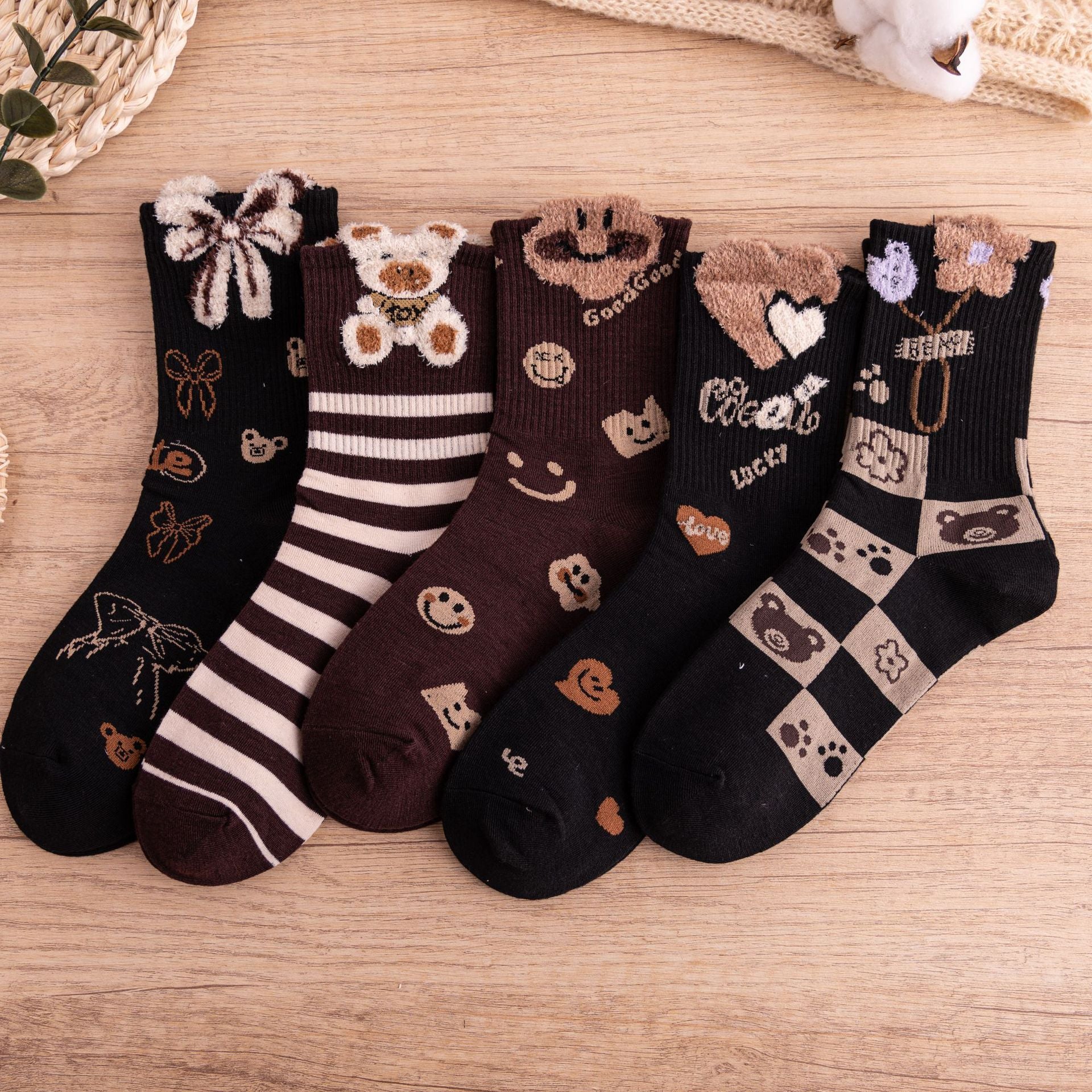 Wholesale Feather Gauze Bear Plush Socks Are Worn Over Cute and Versatile Stockings