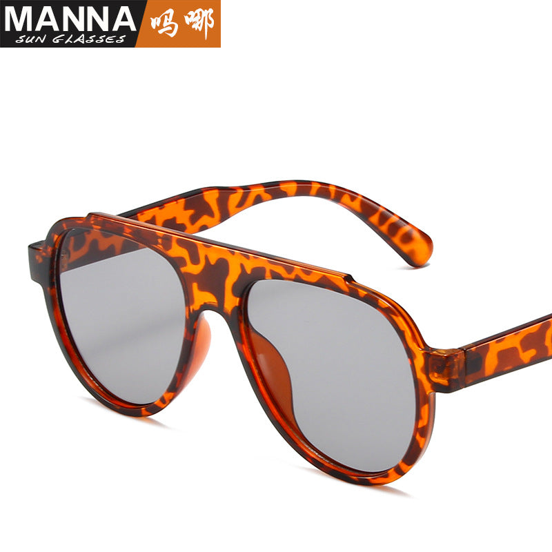 Wholesale Large frame leopard print sunglasses