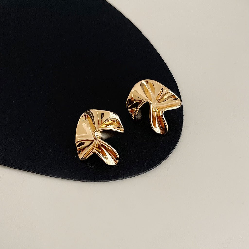 Wholesale Retro geometric metallic irregular earrings
