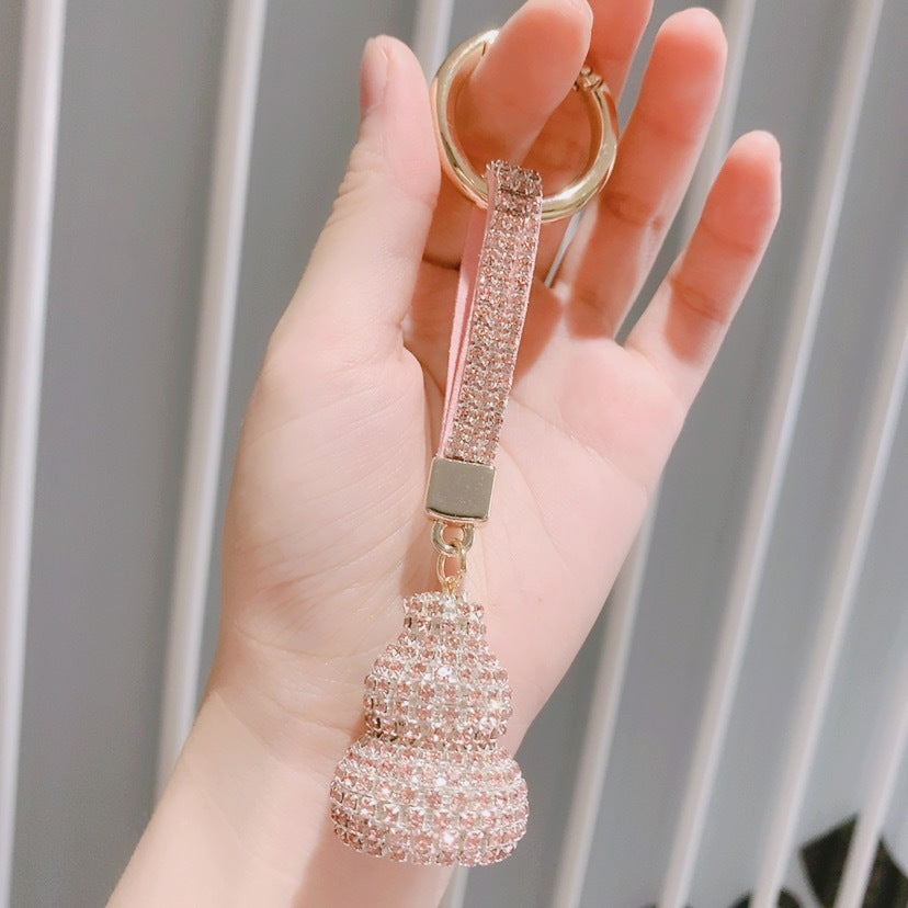 Wholesale Creative Chinese Style Diamond Gourd Alloy Keychains