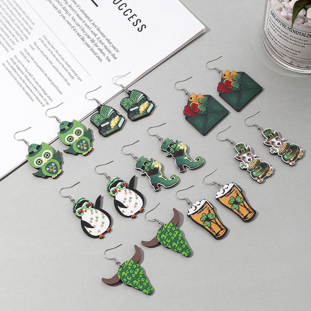 Wholesale St.  Patrick' s Day animal lucky grass rainbow wooden earrings