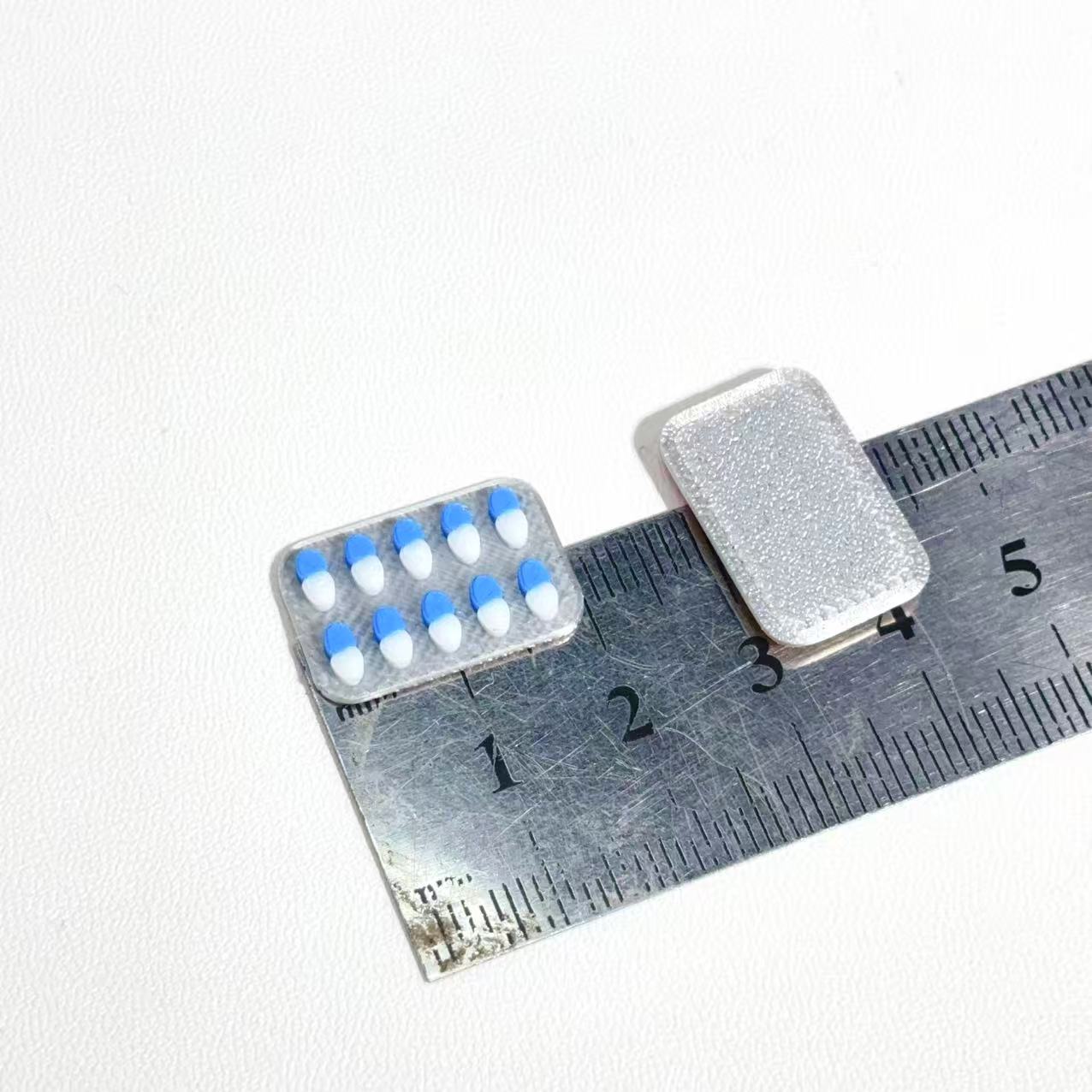 Wholesale 3pcs Miniature Mini Pocket Pill Model Toy Doll House