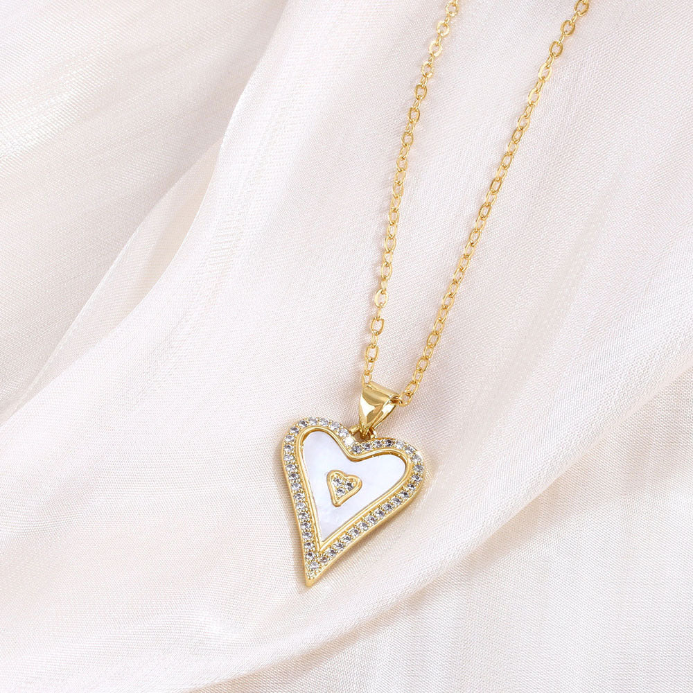 Wholesale Gold Plated Shell Heart Rhinestone Pendant Necklace Chic Everyday Jewelry Gift For Women