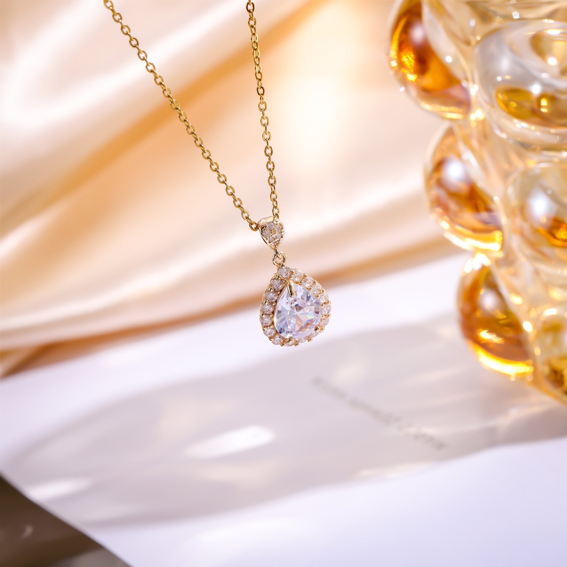 Wholesale zircon full diamond water drop color diamond copper gold plated necklace