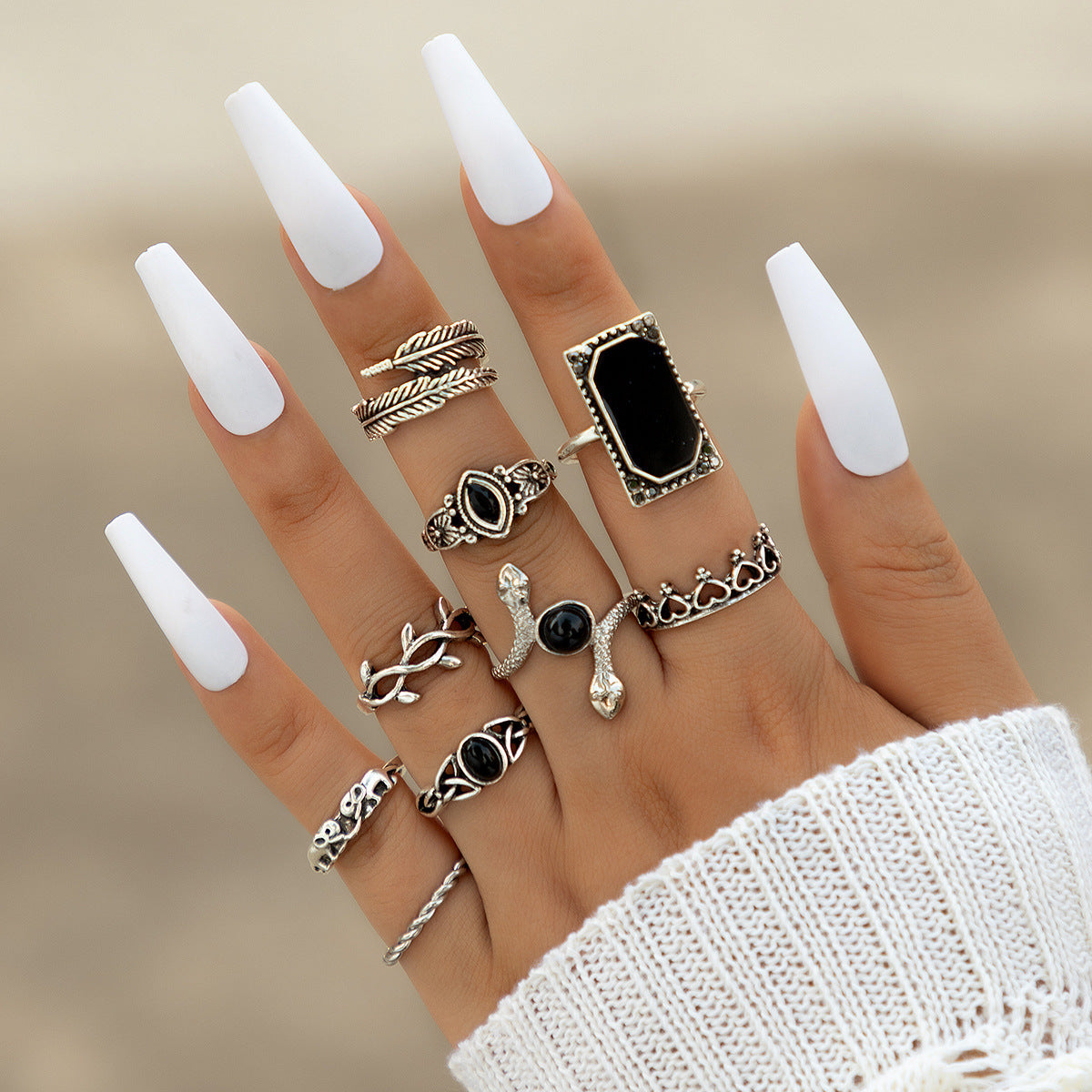 Wholesale Hollow Geometric Black Gemstone Ring Set