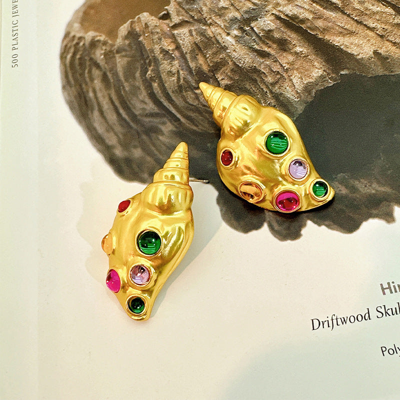 Wholesale Personality Compliments, Asian Gold Electroplated Conch Shaped Earrings