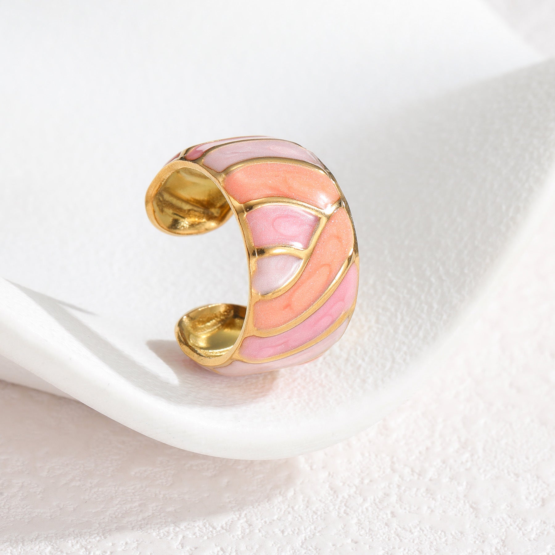 Wholesale Chic Enamel Contrast Line Stainless Steel Ring Stylish Fashion Accessory For Everyday Wear Gift Resale