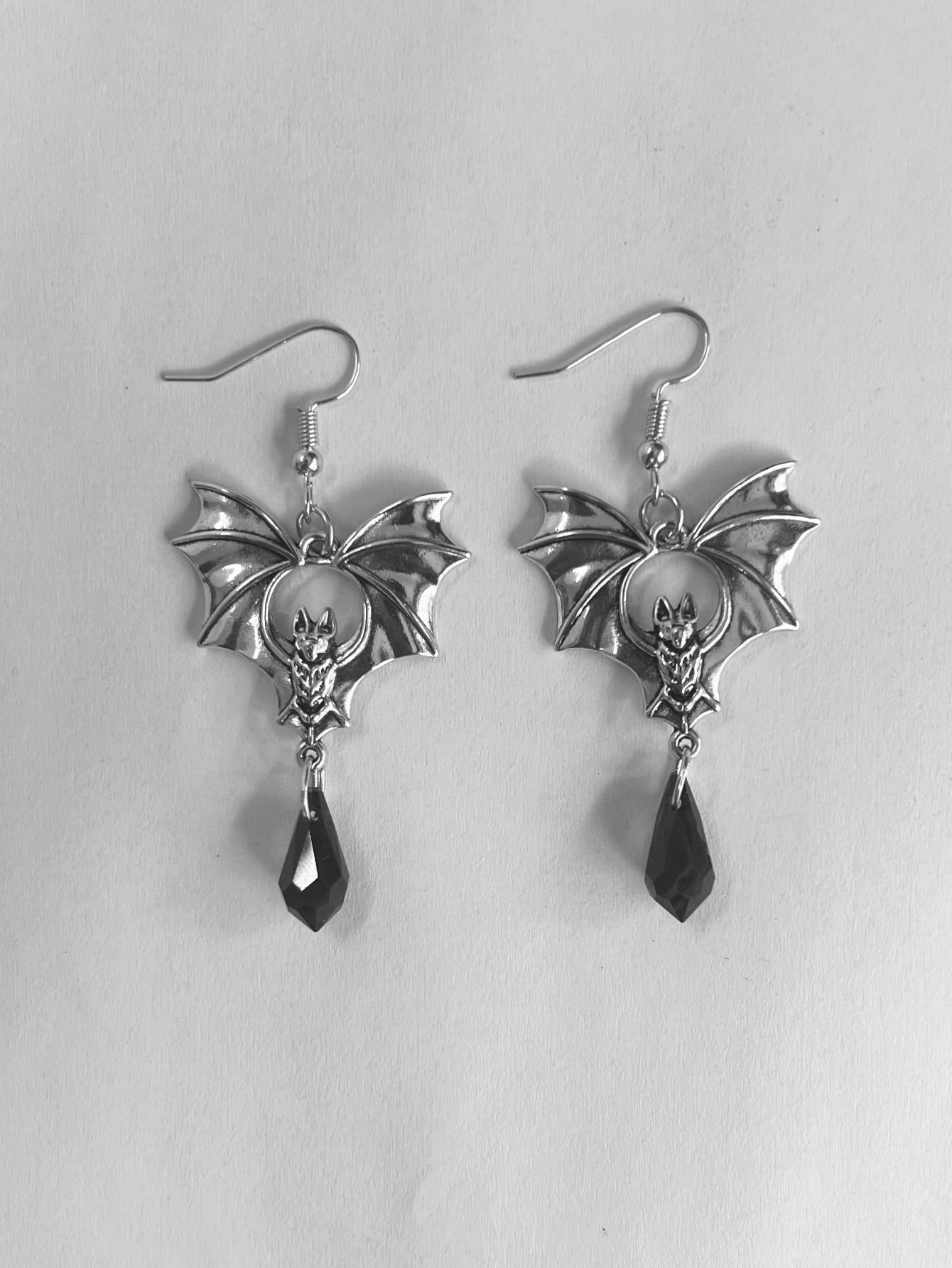 Wholesale Diablo Gothic Punk Style Black Bat Red Crystal Earrings Ladies Halloween