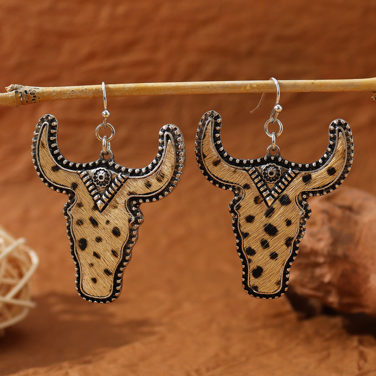 Wholesale Retro design bull head earrings