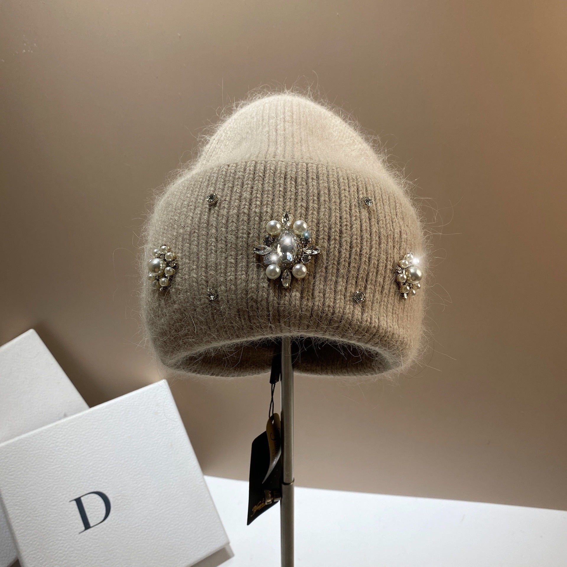 Wholesale Retro Rhinestone Rabbit Fur Warm Thick Plush Knitted Hat