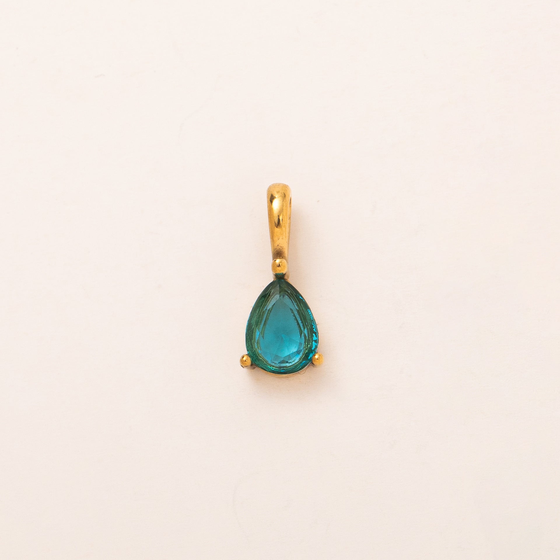 Wholesale Titanium Steel January Birthstone Drop Pendant Necklace 18K Gold Tone Stylish Jewelry Accessory For Gift And Daily Wear