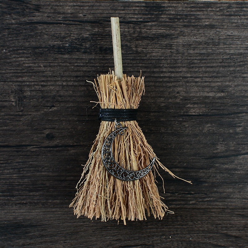 Wholesale mini broom pendant