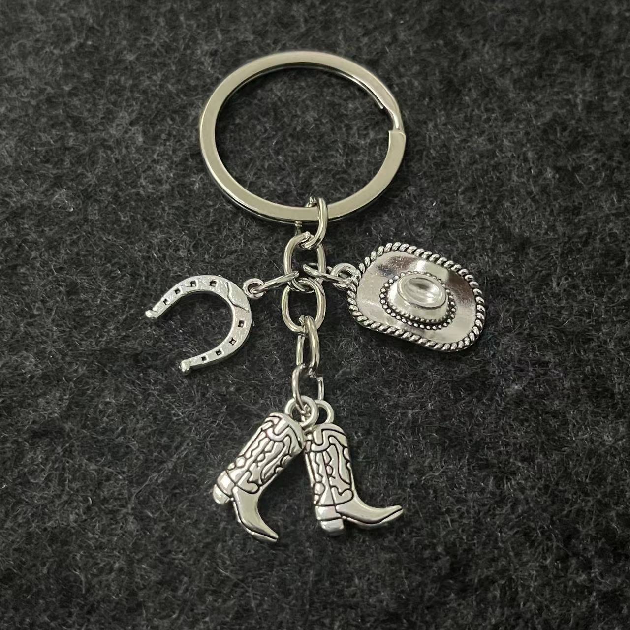 Wholesale Cowboy Hat Boots Horseshoe Horse Head Western Cowboy Prairie Grazing Keychain