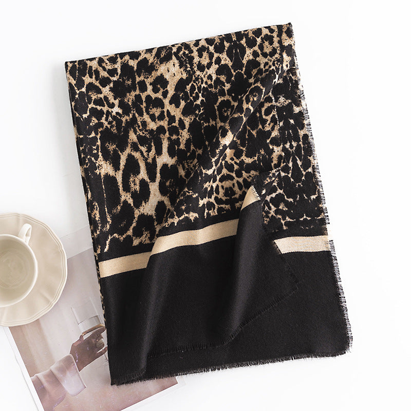 Wholesale Leopard Cashmere Print Insulated Scarf