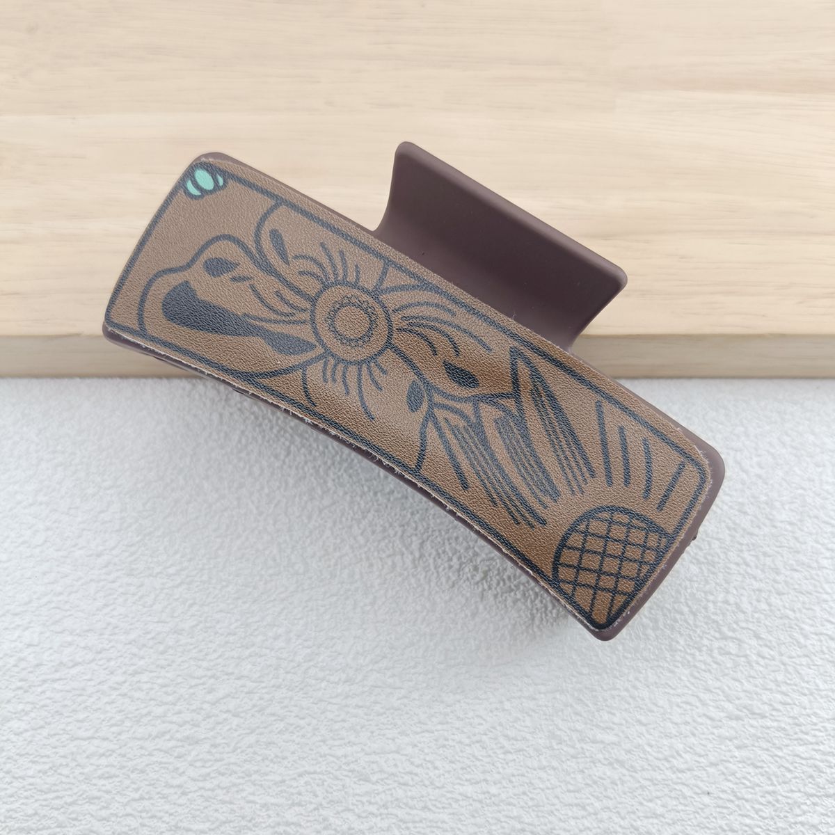 Wholesale PU Leather Shark Clip Retro Playing Cards Print Women S Fashion Hair Accessory