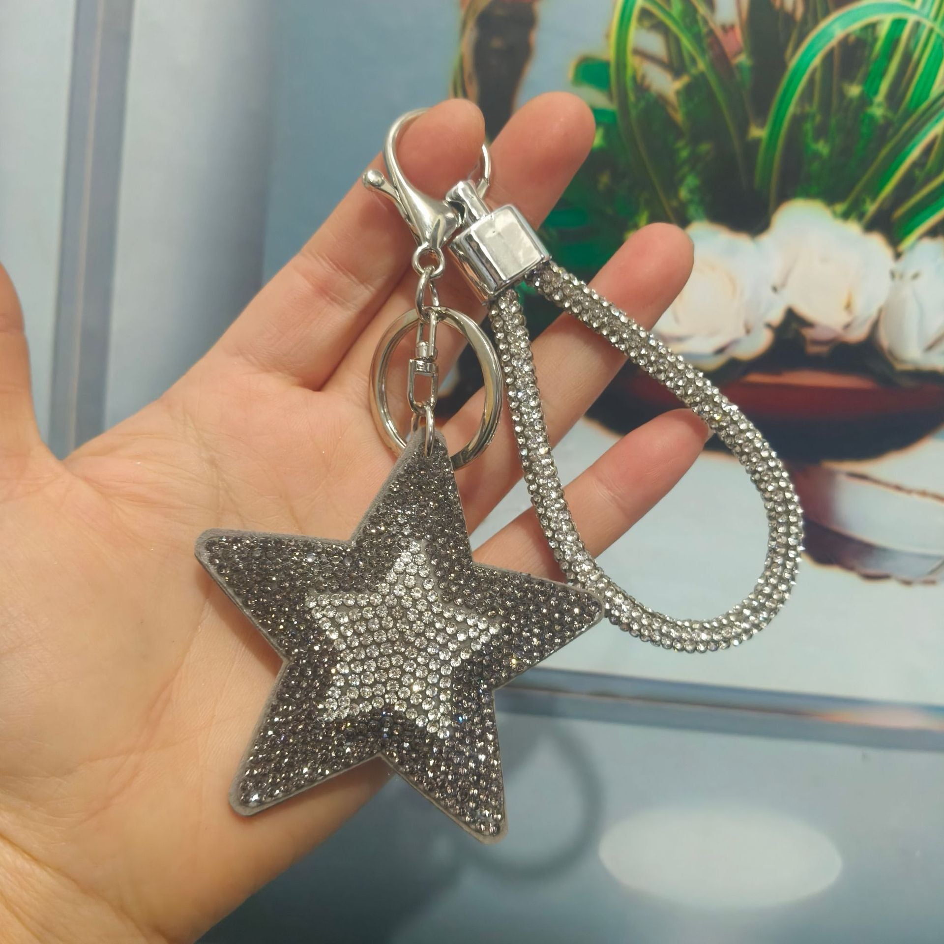 Wholesale Colorful cartoon pentagram diamond studded keychain